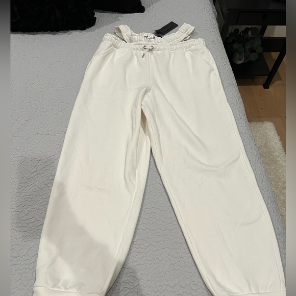 Thong Detailed Waistband Oversized Jogger - Picture 4 of 5